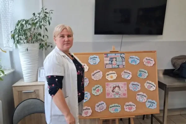 Uczniowie z Zakrzówka poznali pracę pielęgniarki