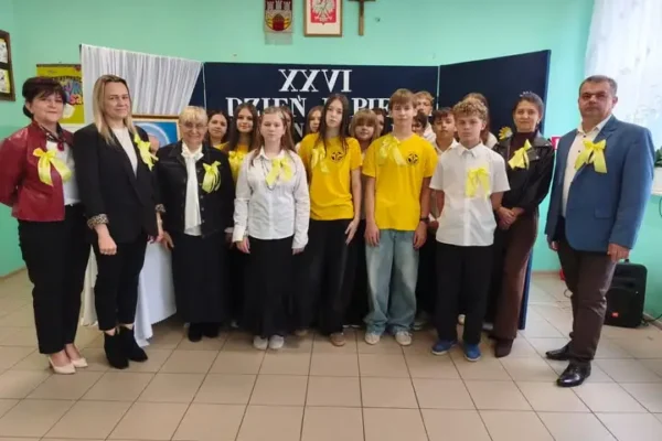 Apel ku czci św. Jana Pawła II w PSP Zakrzówek